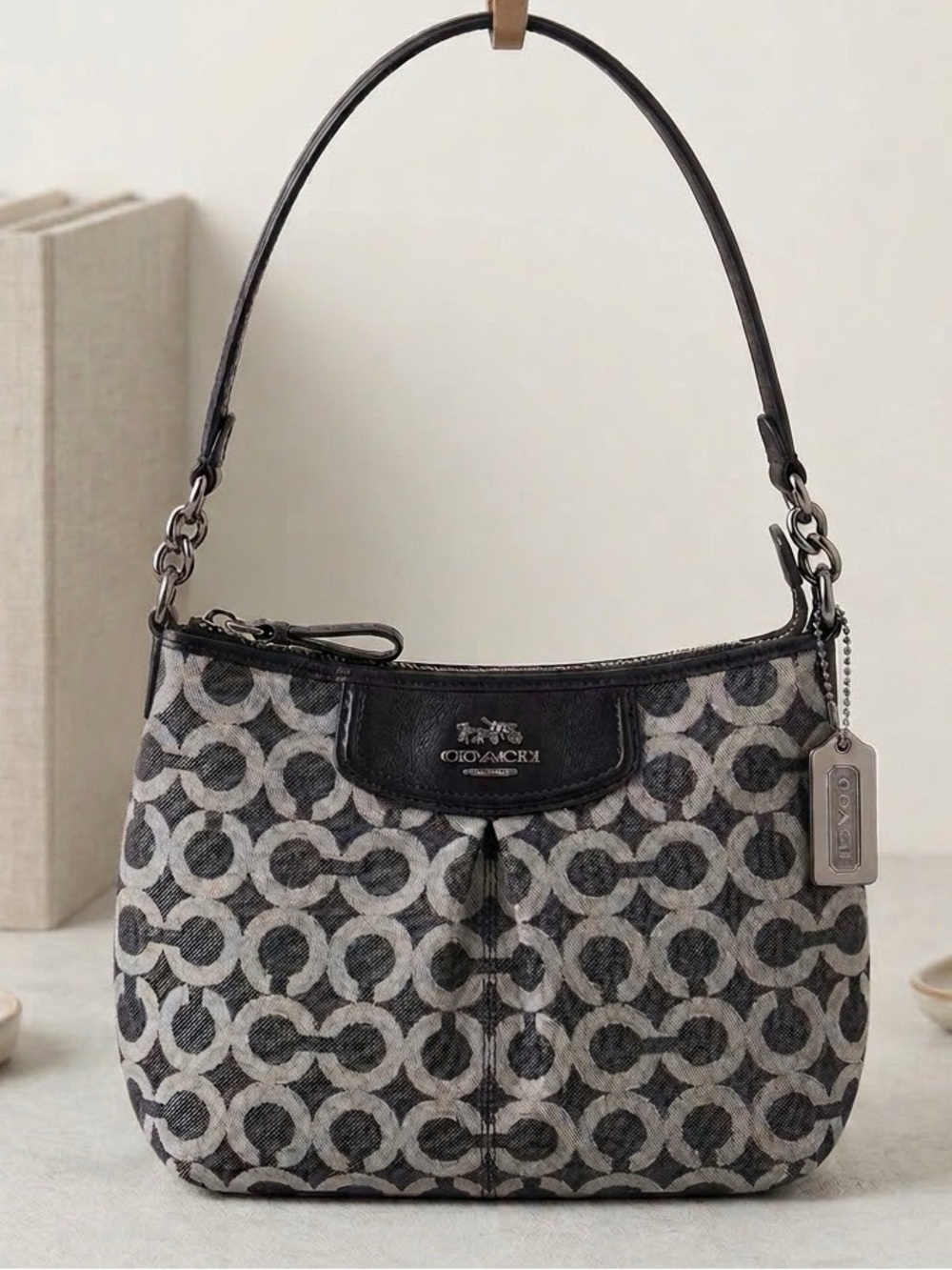 Coach Madison Op Art Swingpack Crossbody Bag Signature "C" - Picture 1 of 5